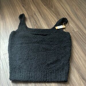 SKIMS Tank Top Womens Large XL Black Onyx
Cozy Knit Boucle Fuzzy Top